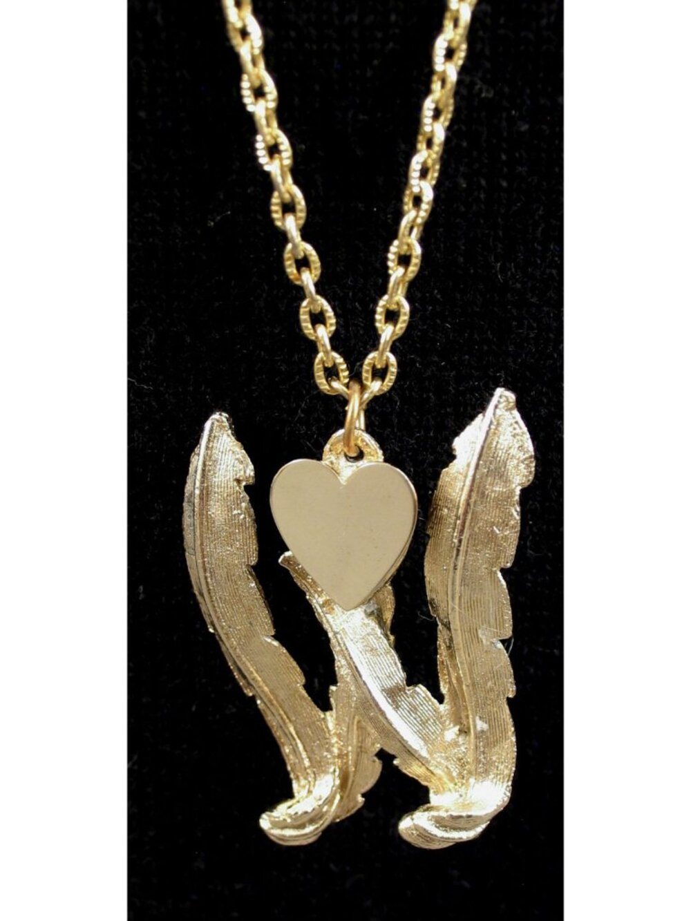 VTG 70s Gold Tone Initial W Feather Heart Necklace